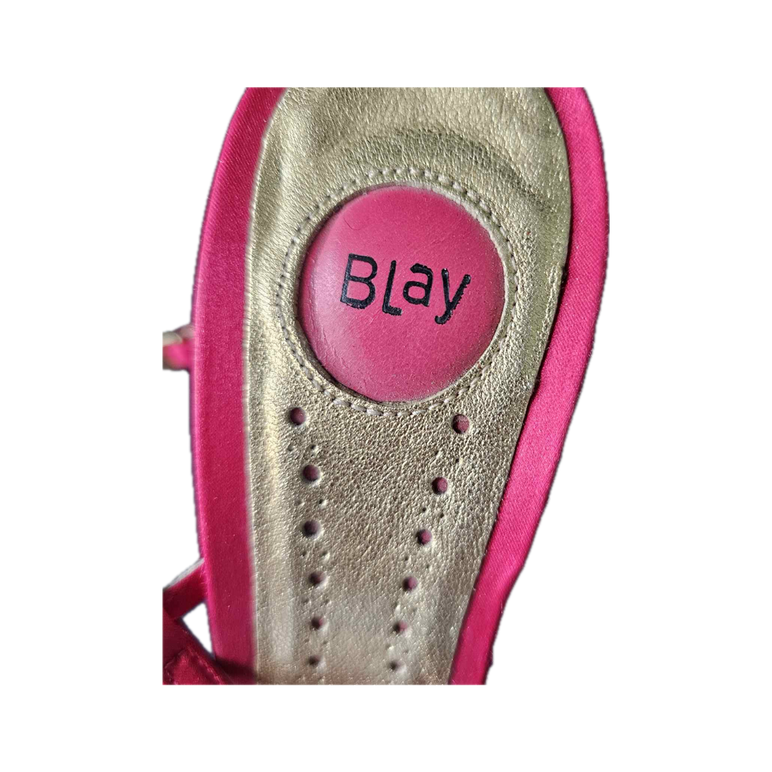 ΠΑΠΟΥΤΣΙΑ BLAY