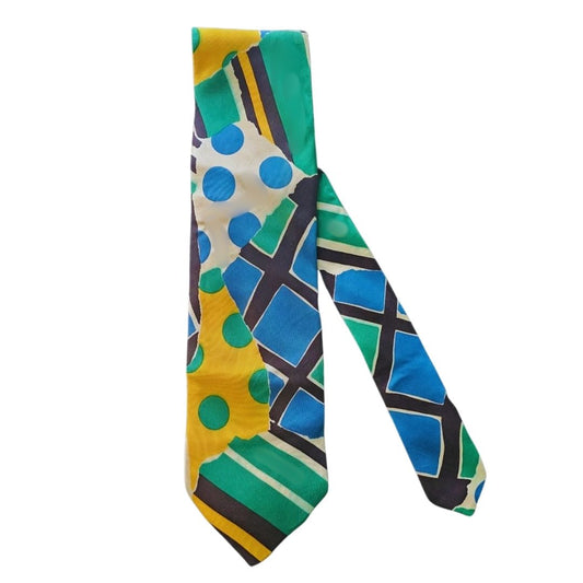 Γραβάτα vintage με εντυπωσιακά χρώματα και έντονο print .Μια μοναδικη γραβατα με απεικονηση pin up girl στην πισω πλευρα .Μια μοναδικη επιλογη για δωρο για εκεινους που λατρευουν τα vintage,δωρο,γαμοσ βαπτιση καλοκαιρινος γαμος,καλοκαιρινη βαπτιση,γαμπρος βιταντζ,ρετρο,ιταλικη ραφη,μεταξωτη,πουα,γεωμετρικη,μπλε,
μαύρο,πρασινο,κιτρινο,ασπρο μπλε πουά πράσινο πουά 